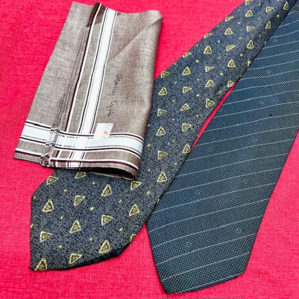 2 Neckties 100% Silk:: 1 Gucci & PAOL-O ROMANO+ 1 MZM  Handkerchierf 19